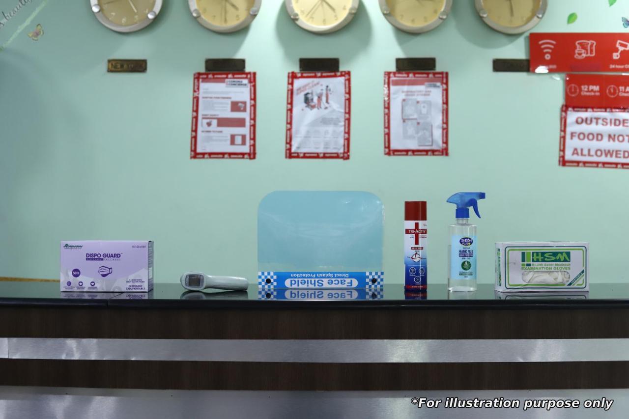Oyo 82476 Royal Garden กาเซียบัด ภายนอก รูปภาพ